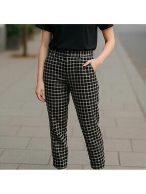 American Eagle Plaid High Waisted Mom Jeans Black Tan Size 2 Short Y2K